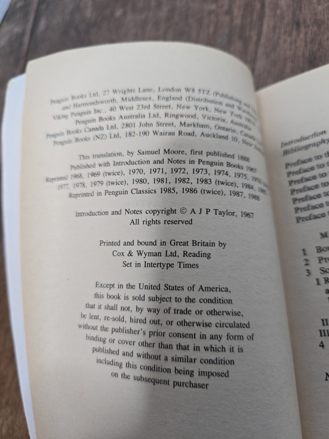 The Communist Manifesto, Paperback, by Karl Marx And Friedrich Engels – 1988 PB