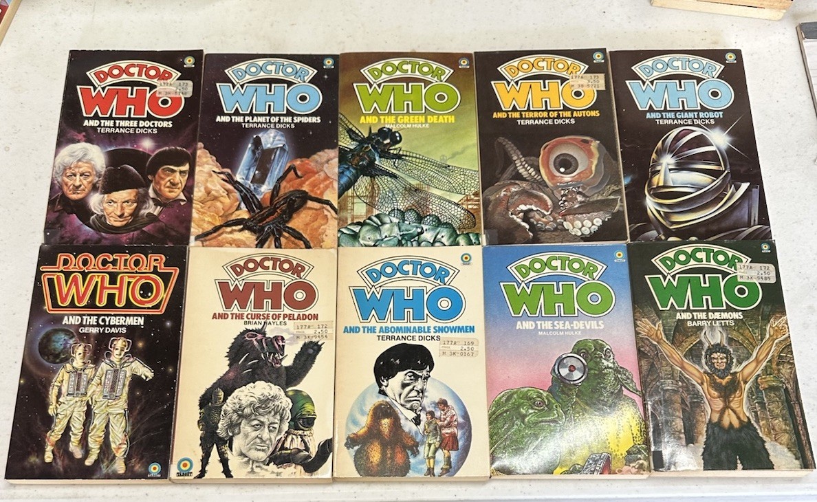 Vintage Doctor Who Target Paperback Book Lot – 10 Classic Adventures Lot #4
