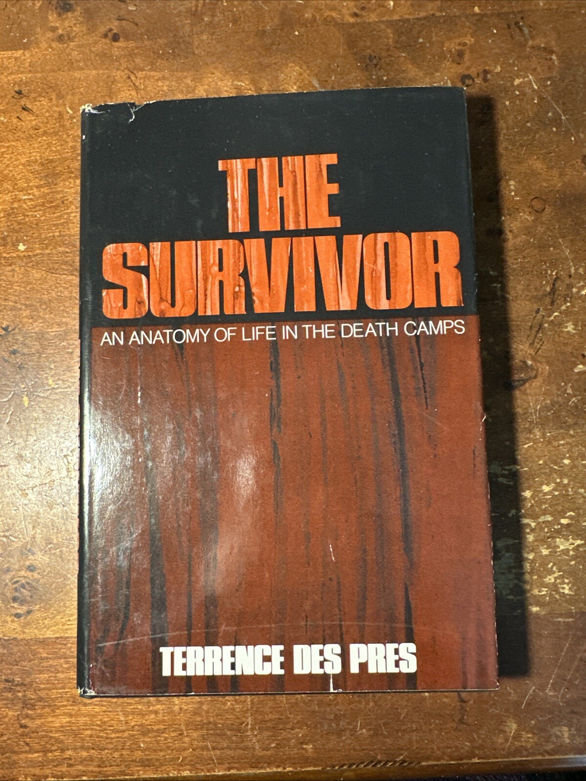 The Survivor An Anatomy of Life in the Death Camps Terrence Des Pres 1976 HCDJ