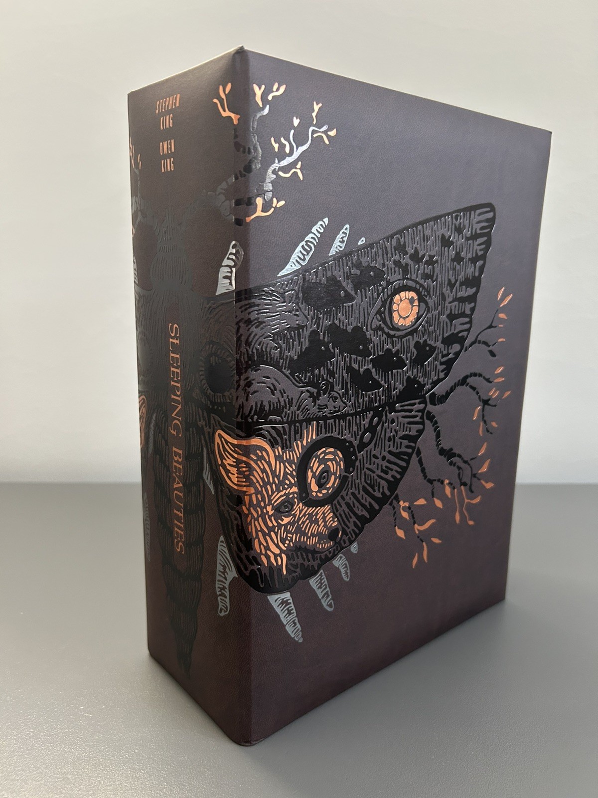 Sleeping Beauties by Stephen and Owen King, CD Traycase S/L 651/850