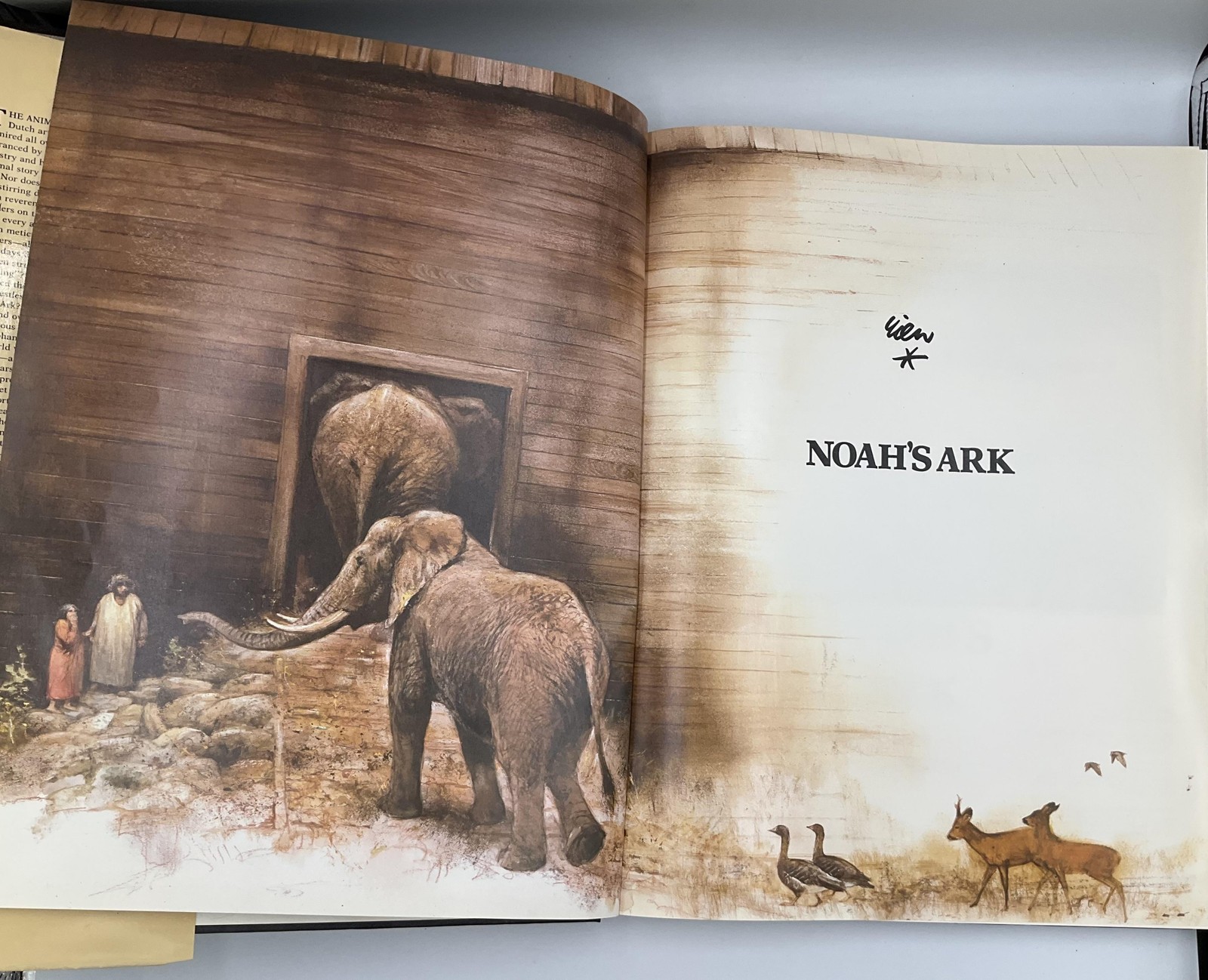 Vintage Noah’s Ark Rien Poortvliet HC Beige Illustrated 1986 Abrams Netherlands