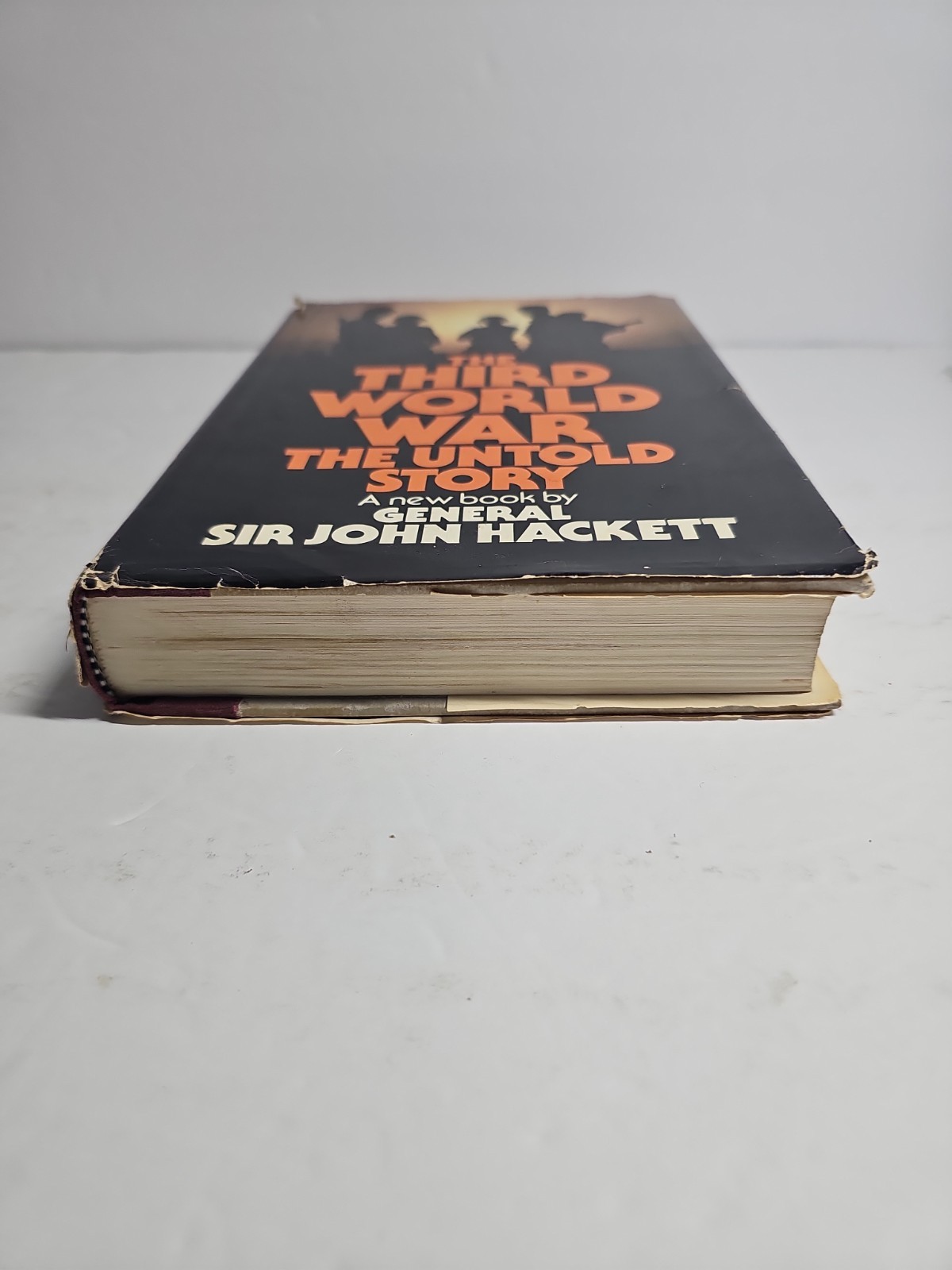 Vintage The Third World War: The Untold Story by General Sir John Hackett, 1982