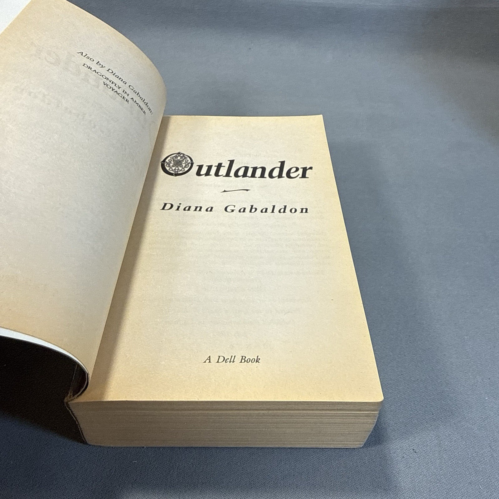 Outlander + Dragonfly in Amber, 6th & 5th Prints, Diana Gabaldon PB 1991 Dell