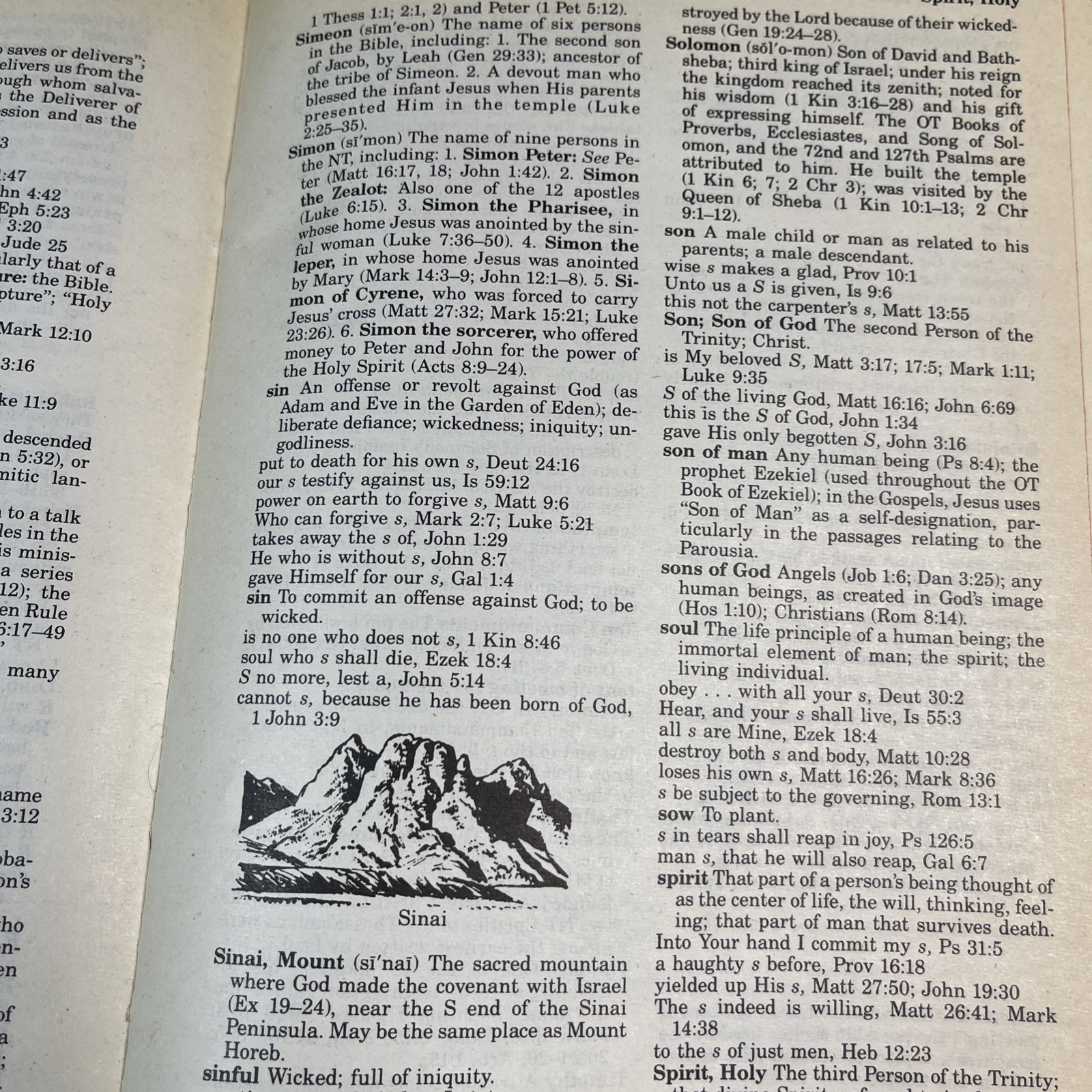 Holy Bible NKJV Red Regency Edition Words of Christ in Red Concordance 412R