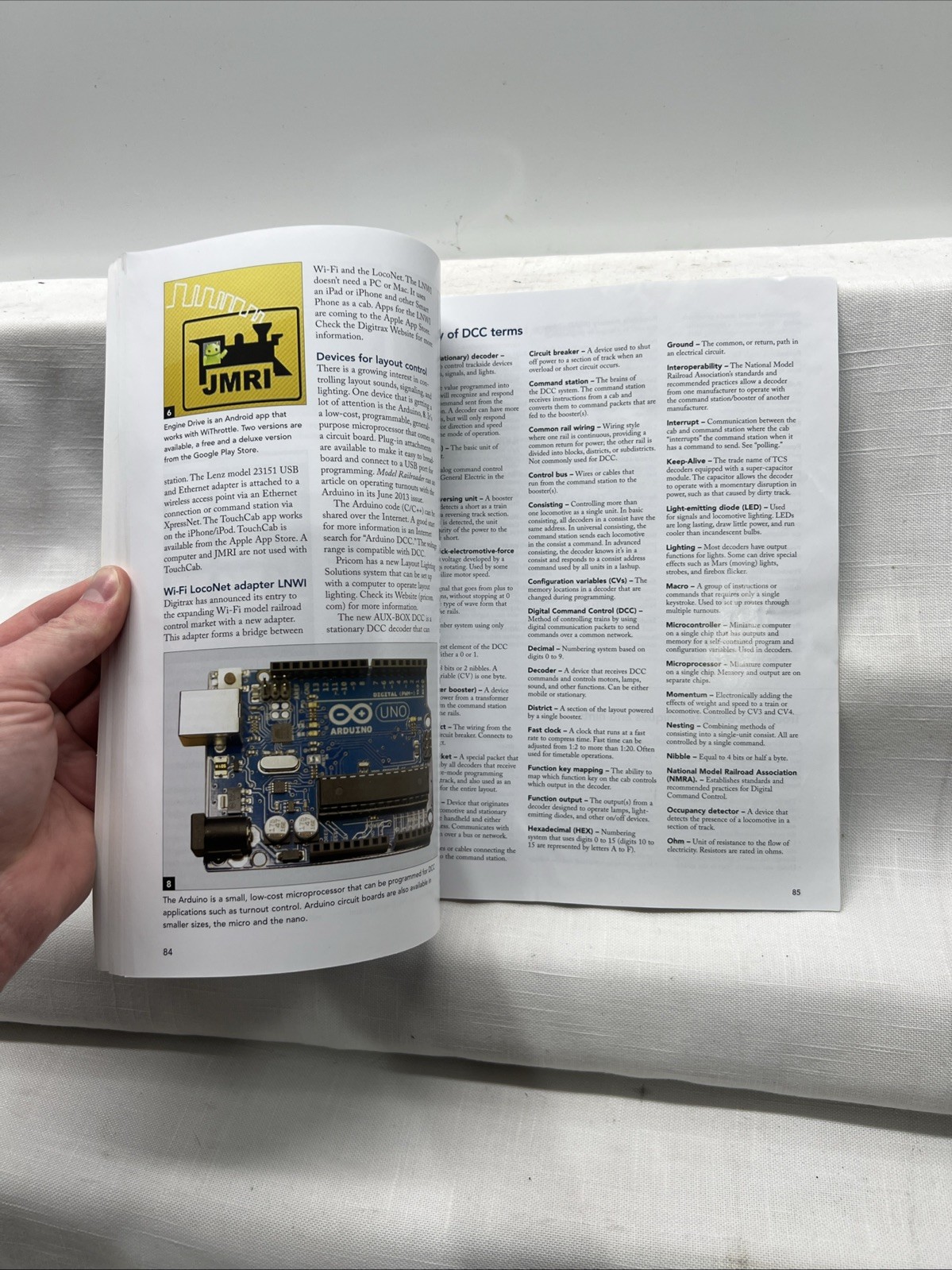 MODEL RAILROADING The DCC Guide Model Train & Wiring & Electronics 2nd Ed. 2014