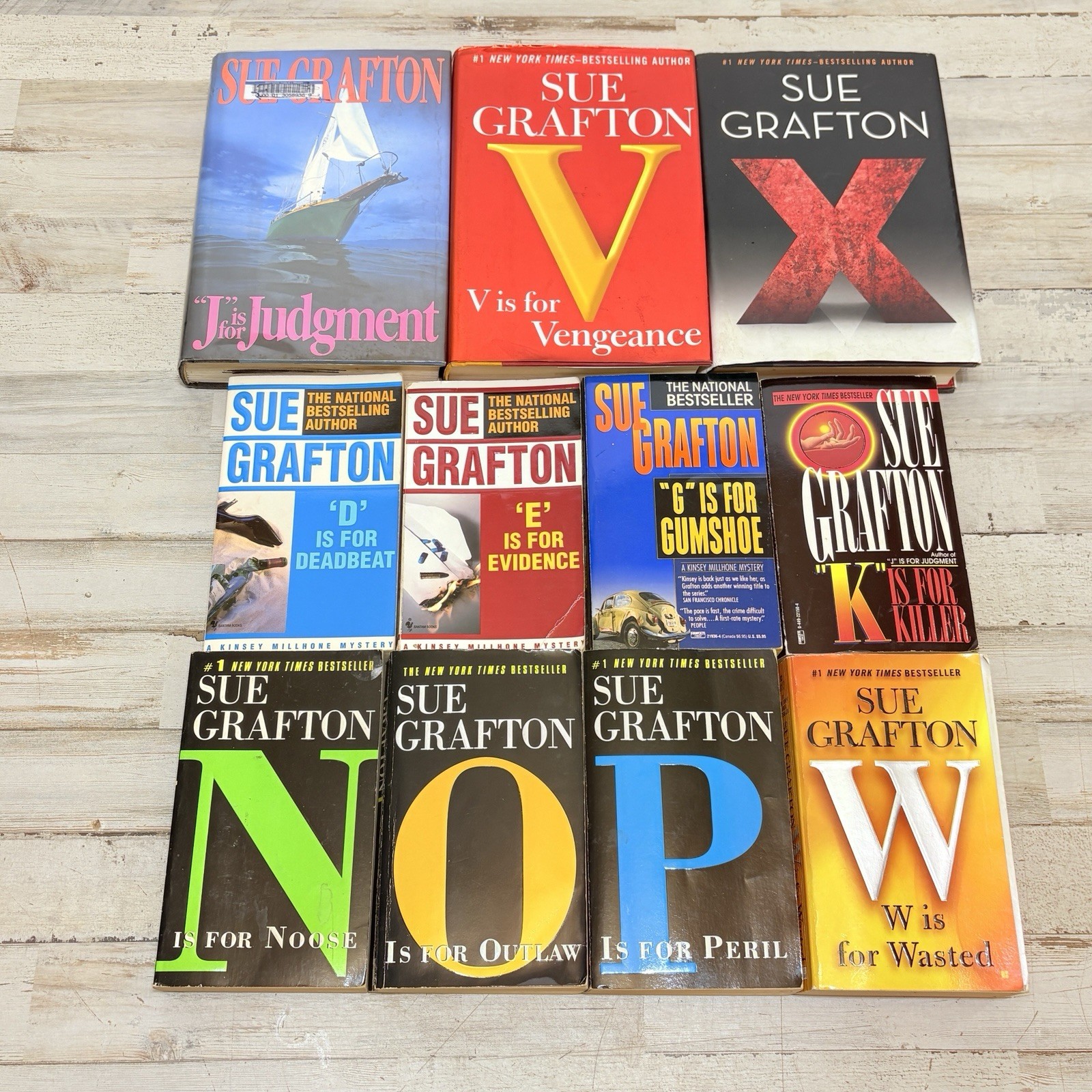Lot of 11 Kinsey Millhone “Alphabet” Mystery Novels by Sue Grafton, HC PB Books