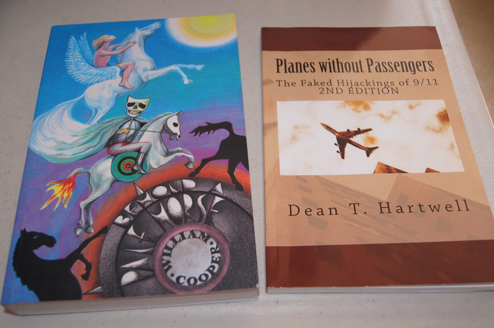 Behold a Pale Horse UNREVISED William Cooper 500p+ & 9/11 WTC Plane Conspiracy
