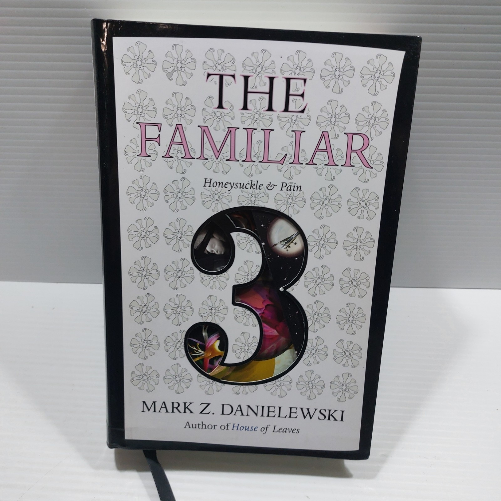 Mark Z. Danielewski The Familiar Complete Softcover set Vol 1 – 5