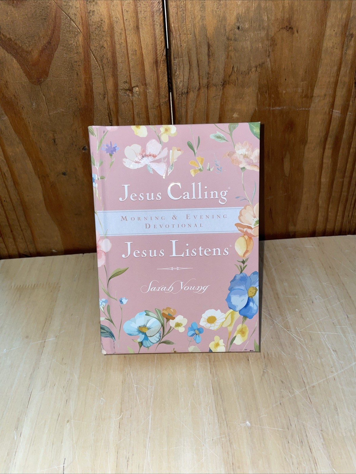 Jesus Calling/Jesus Listens: Morning & Evening Devotional