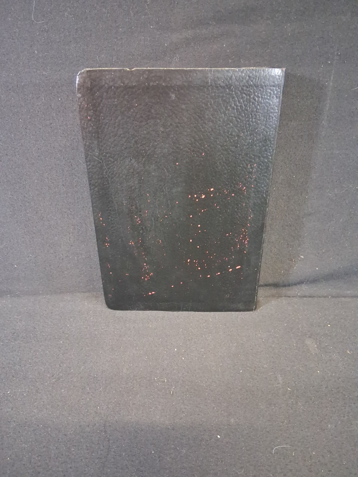 The Living Bible Large Print Edition, Paraphrased, Red Letter 1971 Tyndale black