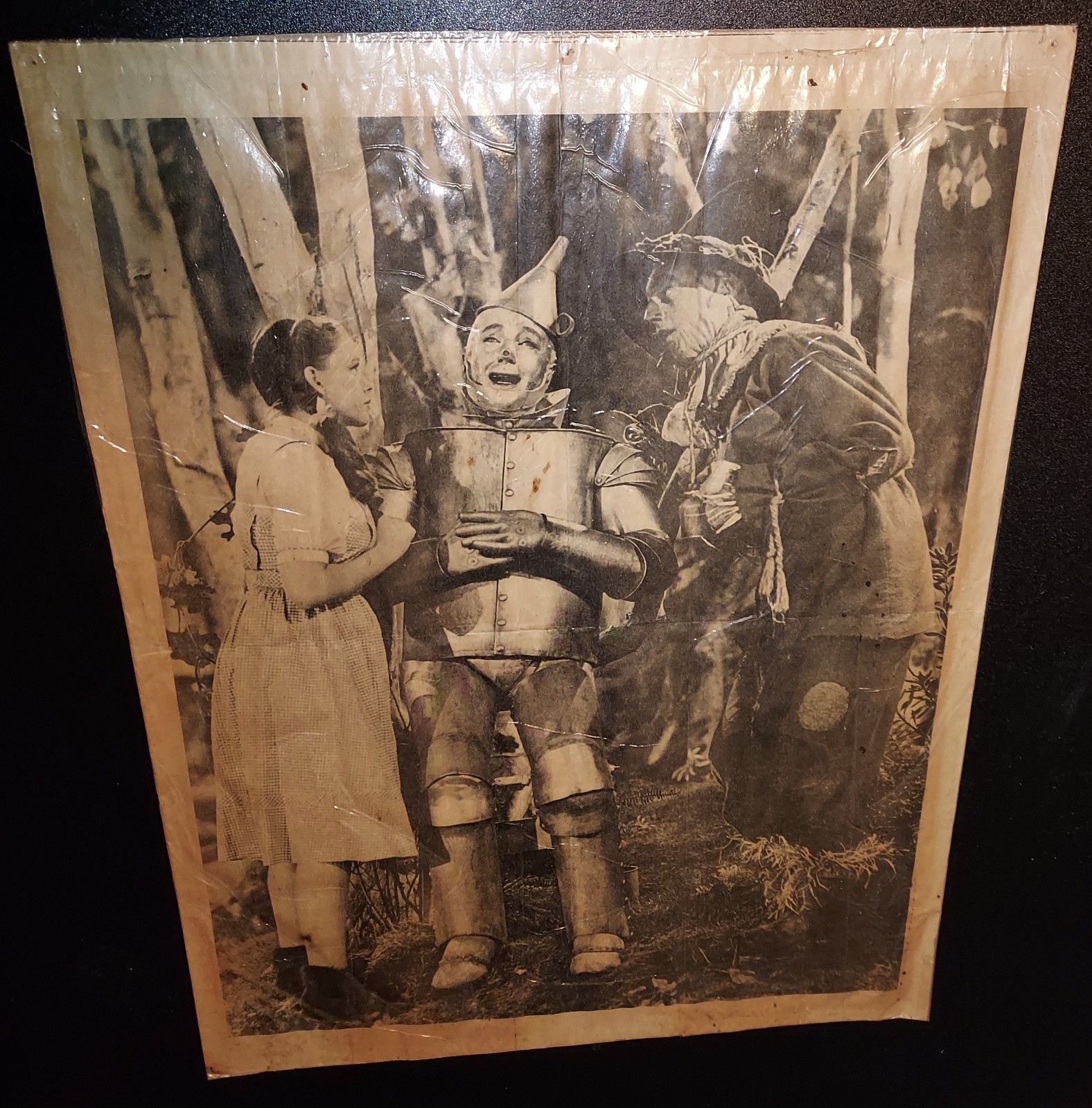 WIZARD OF OZ Very Old Newspaper Pic Mounted on Cardboard Laminated 17.5×23″ Good