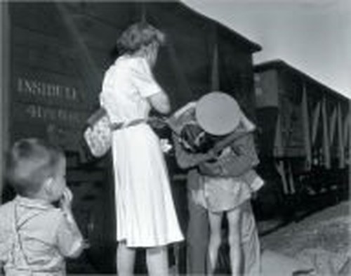 At War, at Home World War II: Stories of Sa…, Unnamed