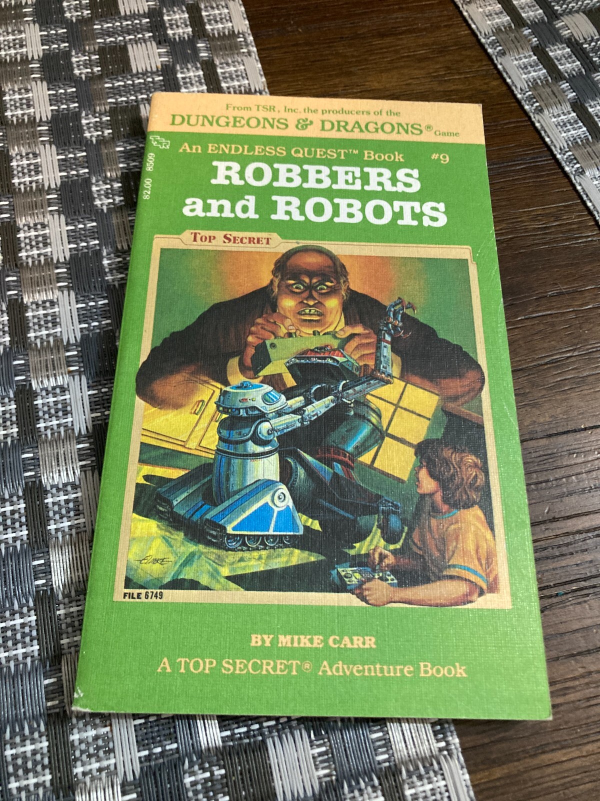 Robbers and Robots Mike Carr Vintage 1983 Dungeons & Dragons Top Secret
