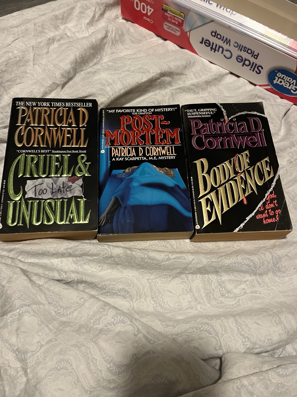 Lot of 3 Patricia Cornwell PAPERBACK Mystery Books