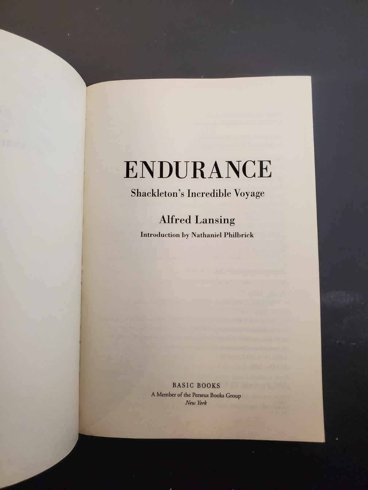 Endurance : Shackleton’s Incredible Voyage by Alfred Lansing (2015, Trade…
