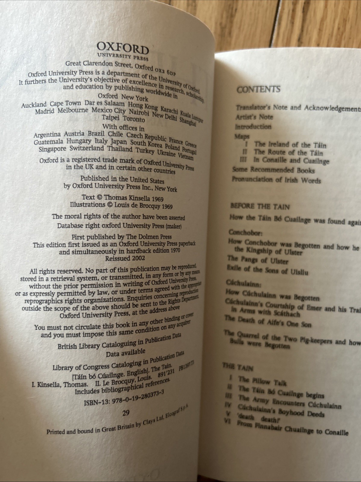 Táin by Thomas Kinsella (2002, Uk-Trade Paper) EUC
