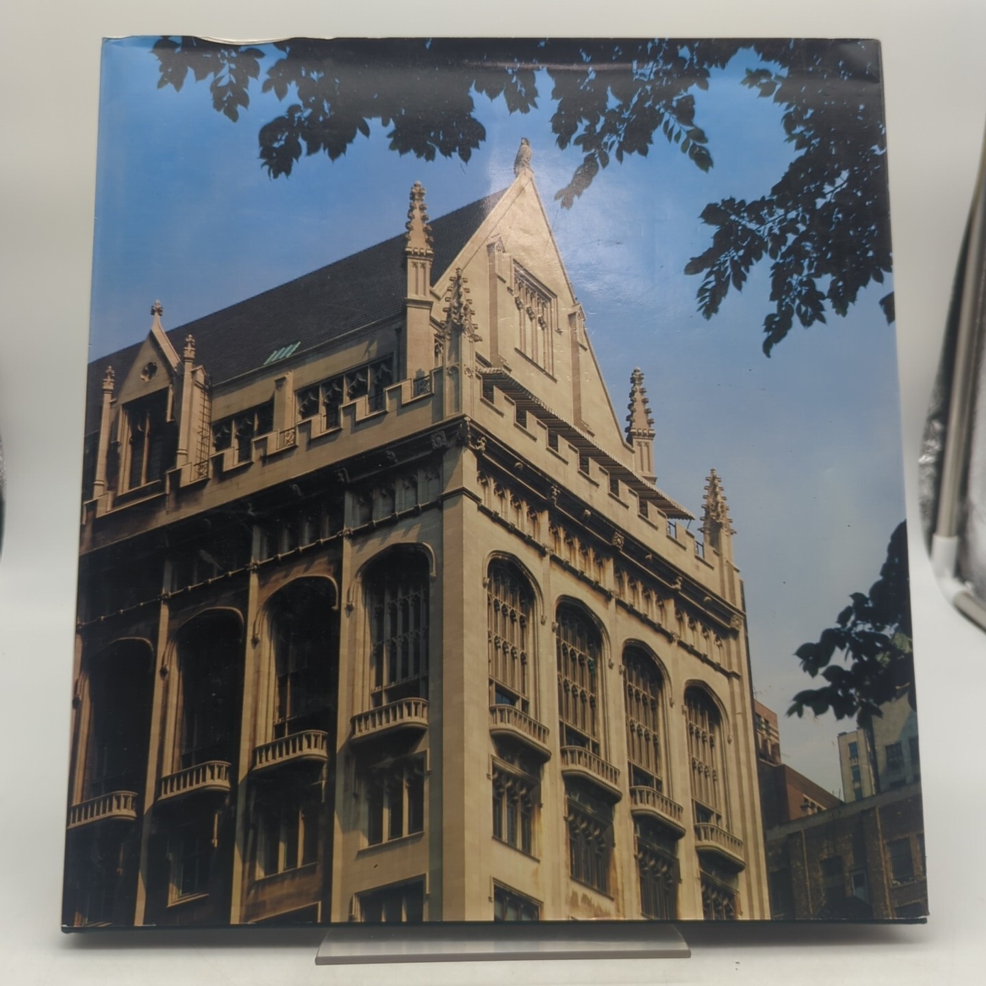 A Heritage The University of Chicago 1897 – 1987 HC DJ 1987